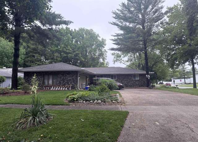Property at 2817 Stony Point Ct, Springfield, IL 62704-1032, 3 beds, 2.5 baths