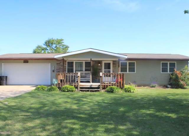 Property at 16338 E Red Maple Ln, Lewistown, IL 61542, 3 beds, 2 baths