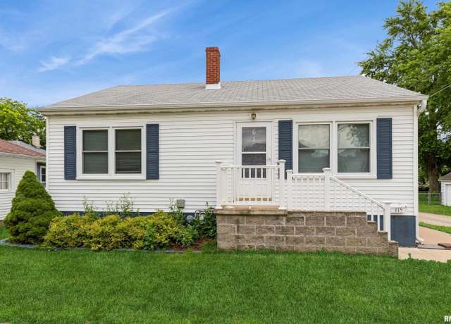 Property at 615 N 4th St, Clinton, IA 52732, 2 beds, 1 bath