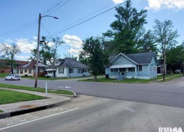 Property at 410 N University St, Carbondale, IL 62901, 2 beds, 1 bath