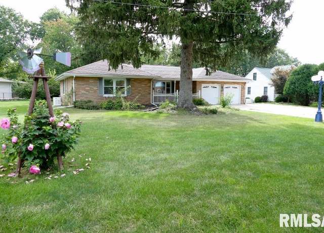 Property at 1407 N Schneblin Ln, Peoria, IL 61604, 3 beds, 2 baths