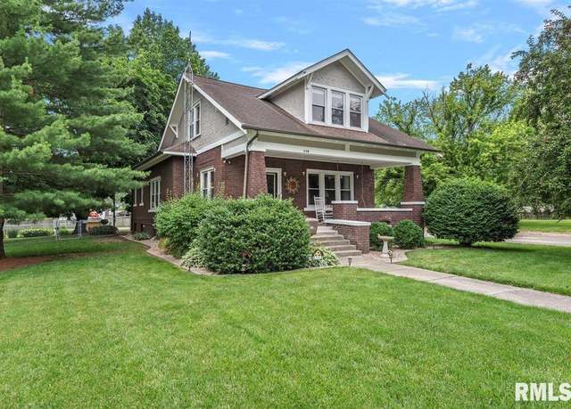 Property at 330 W Loud St, Virden, IL 62690, 4 beds, 2 baths