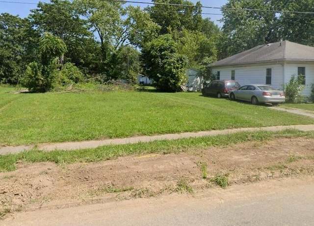 Property at 806 S 22nd St, Mt Vernon, IL 62864
