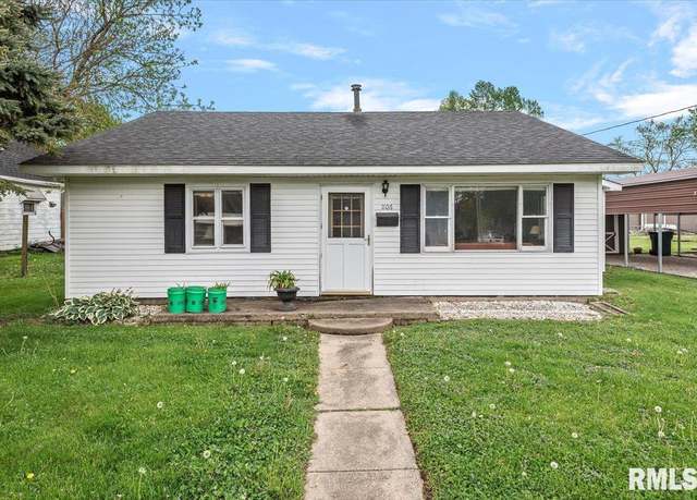 Property at 1106 E Jefferson St, Clinton, IL 61727, 3 beds, 1 bath