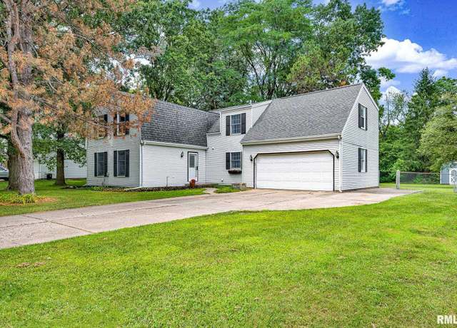 Property at 1117 W Deerbrook Dr, Peoria, IL 61615, 4 beds, 3.5 baths