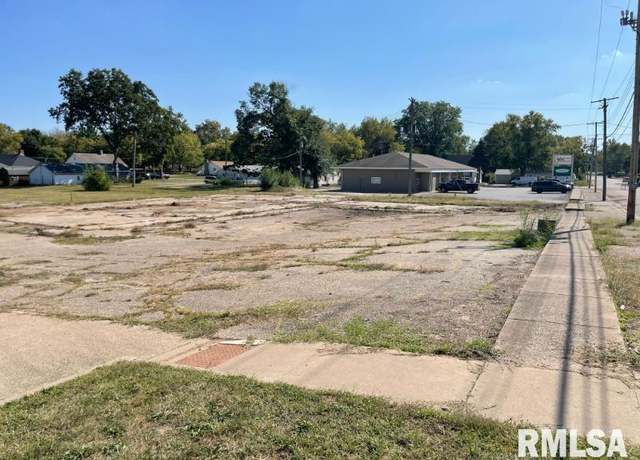 Property at 301-327 E Main St, Havana, IL 62644