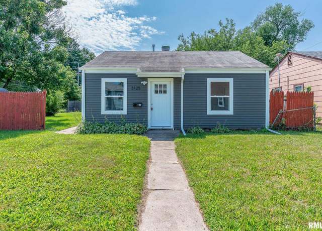 Property at 3125 Pearl Ave, Davenport, IA 52802, 2 beds, 1 bath