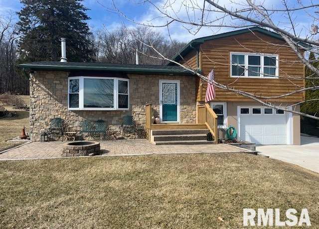 Property at 1128 N Cody Rd, Le Claire, IA 52753, 2 beds, 1.5 baths