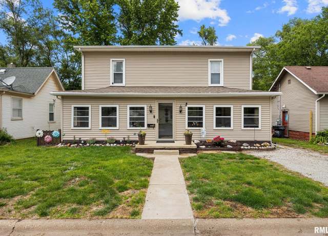 Property at 267 Cooper St, Pekin, IL 61554, 5 beds, 2 baths
