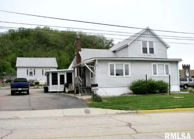Property at 205 Schertz Ave, East Peoria, IL 61611, 5 beds, 2 baths