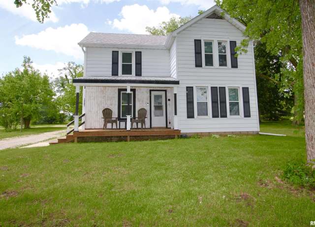 Property at 14701 N Old Galena Rd, Chillicothe, IL 61523, 3 beds, 2 baths