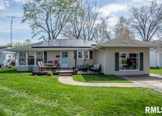 Property at 116 Circle Dr, Herrin, IL 62948, 3 beds, 1 bath