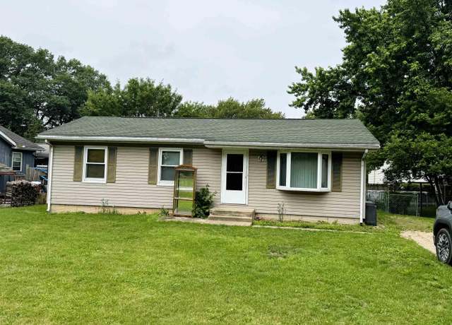 Property at 10333 Evergreen Dr, Manito, IL 61546, 3 beds, 1 bath