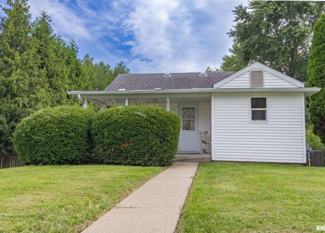 Property at 409 W Fisk St, Macomb, IL 61455, 2 beds, 1 bath