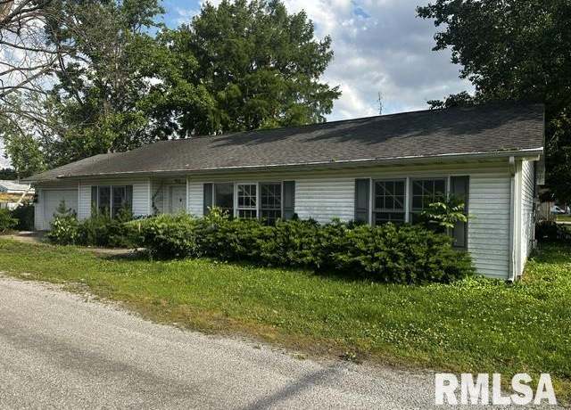 Property at 210 N State St, Christopher, IL 62822, 3 beds, 2 baths