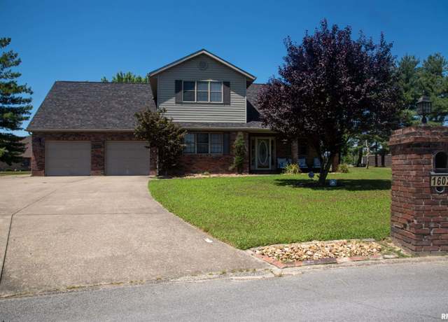 Property at 1602 Carmie Ln, Marion, IL 62959, 4 beds, 2.5 baths