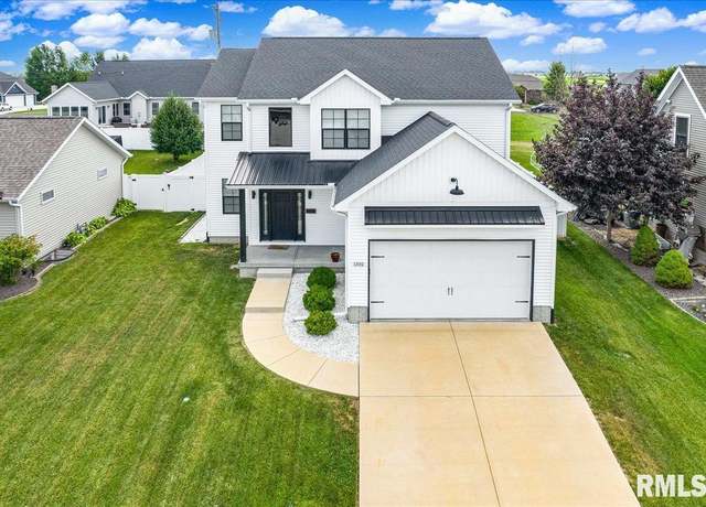 Property at 1302 Hampton Rd, Washington, IL 61571, 5 beds, 3.5 baths