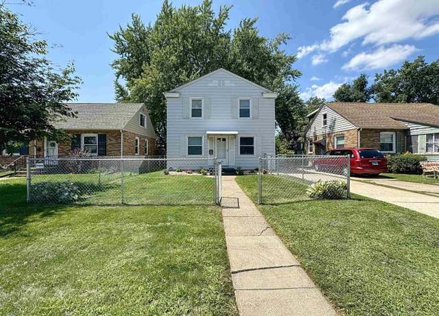 Property at 2240 25th St, Rock Island, IL 61201-4654, 2 beds, 1 bath