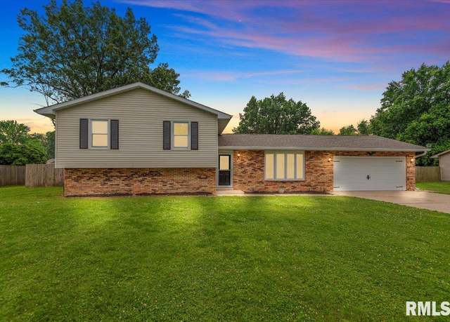 Property at 27 Twilight Ln, Springfield, IL 62712, 3 beds, 2 baths