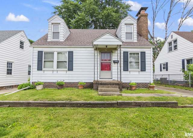 Property at 2136 N 6th St, Springfield, IL 62702, 3 beds, 2 baths