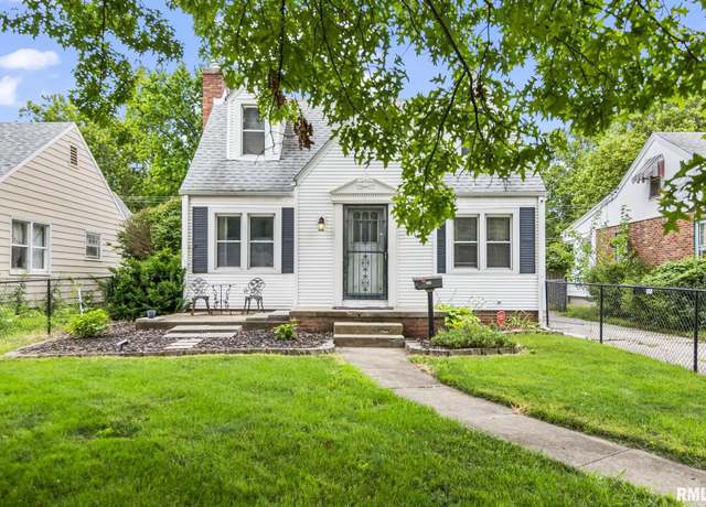 Property at 2541 S 5th St, Springfield, IL 62703, 2 beds, 2 baths