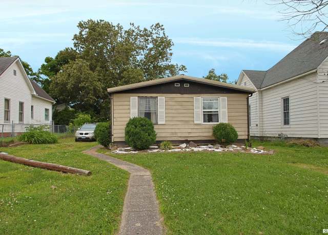 Property at 411 N Main St, Harrisburg, IL 62946, 3 beds, 2 baths