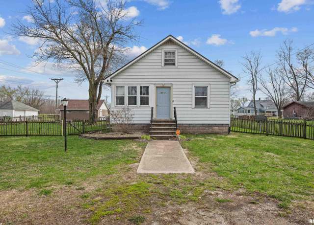 Property at 18514 1st Ave, Barstow, IL 61236, 4 beds, 2 baths