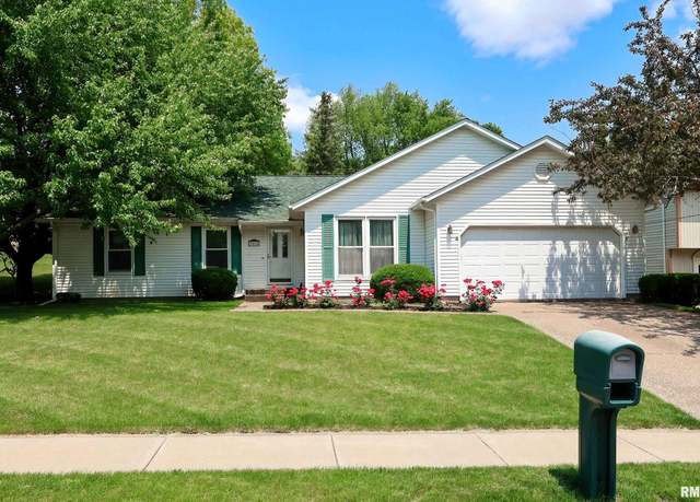 Property at 2814 E 39th St, Davenport, IA 52807, 3 beds, 3 baths