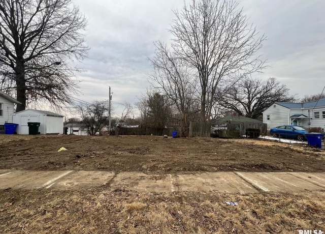 Property at 632 S 17th St, Decatur, IL 62521