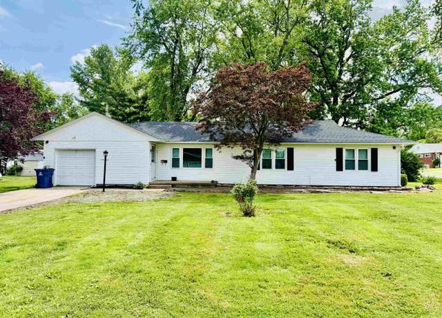Property at 535 Davis Ave, Centralia, IL 62801, 3 beds, 2 baths