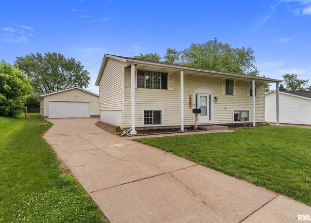 Property at 3431 Wakonda Dr, Bettendorf, IA 52722, 3 beds, 1.5 baths