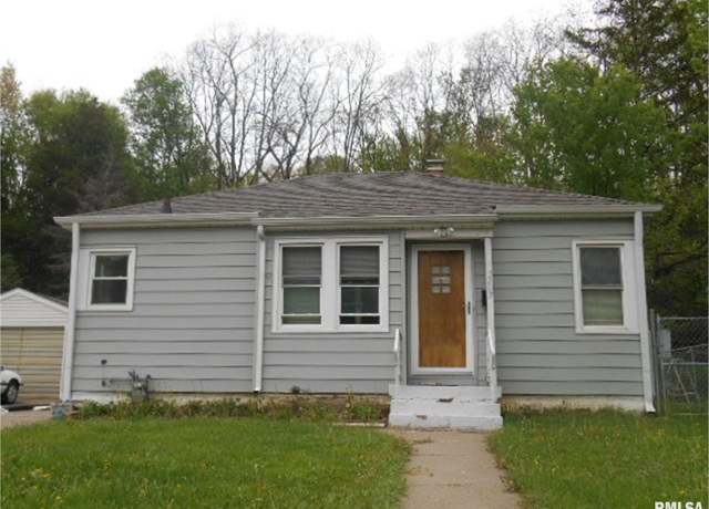 Property at 507 Waverly Rd, Davenport, IA 52804, 3 beds, 1 bath