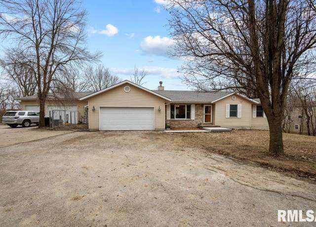 Property at 1855 Wagon Wheel Ln, Muscatine, IA 52761, 3 beds, 2.5 baths