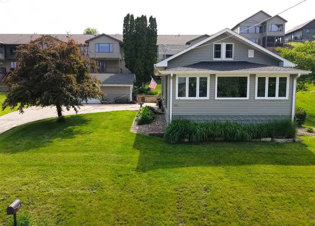 Property at 115 4th St, Fulton, IL 61252, 3 beds, 1.5 baths