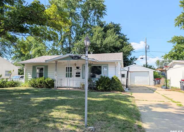 Property at 1427 Matilda St, Pekin, IL 61554, 2 beds, 1 bath