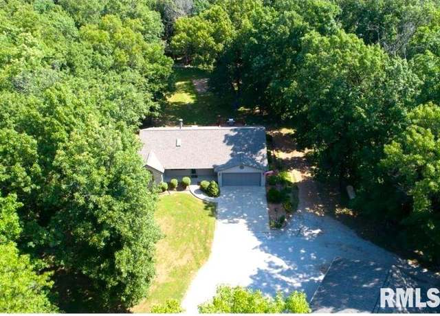 Property at 30622 Henry Rd, Girard, IL 62640, 4 beds, 3 baths