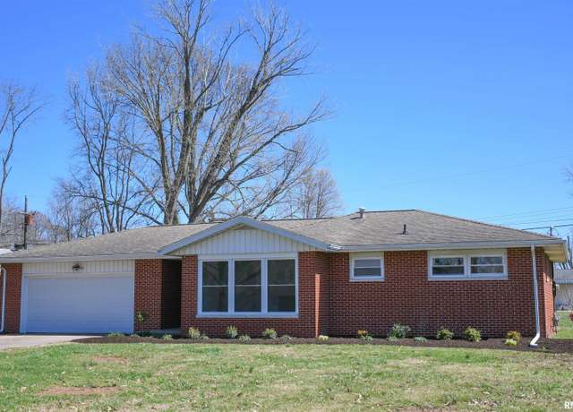 Property at 1006 Steven Ln, Murphysboro, IL 62966, 2 beds, 2.5 baths