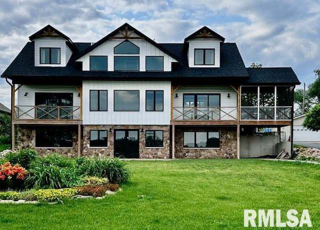 Property at 1403 SW Canal Shore Dr, Le Claire, IA 52753, 4 beds, 2.5 baths