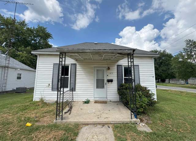 Property at 145 E Prairie St, Centralia, IL 62801, 2 beds, 1 bath