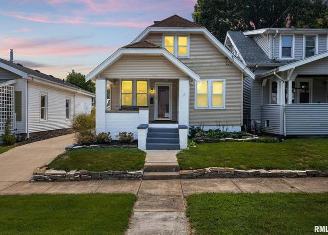 Property at 512 W Willcox Ave, Peoria, IL 61604, 3 beds, 2 baths