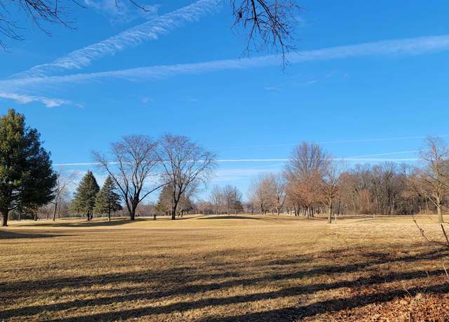 Property at 4 Bay Hill Dr, Coal Valley, IL 61240