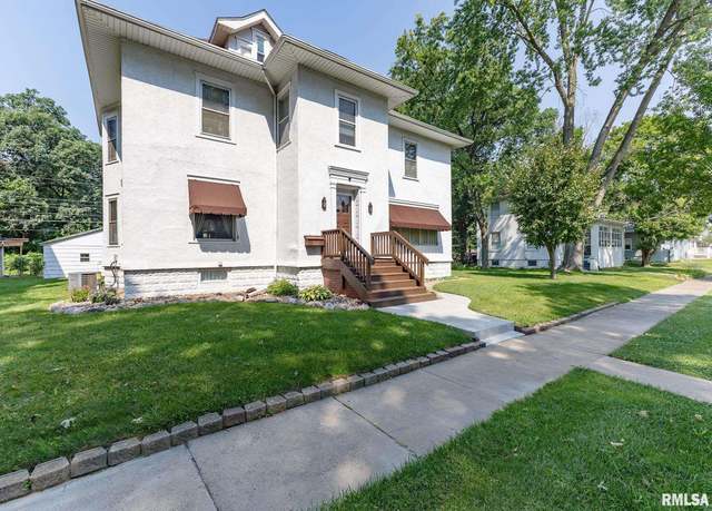 Property at 1612 28th St, Rock Island, IL 61201, 4 beds, 2 baths