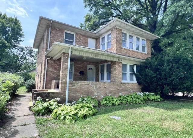 Property at 339 W Pierce St, Macomb, IL 61455, 5 beds, 2 baths