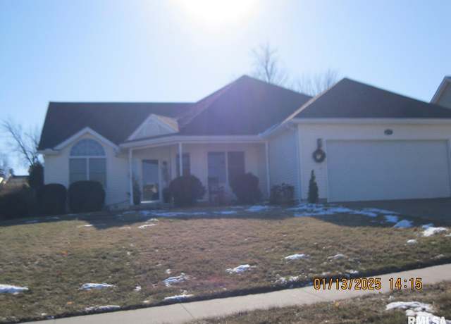 Property at 565 34th Avenue North, Clinton, IA 52732, 3 beds, 2.5 baths