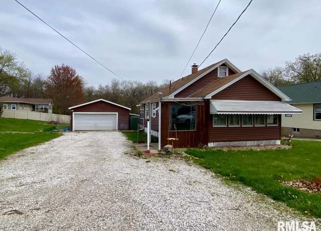 Property at 404 Bird Ave, Bartonville, IL 61607, 2 beds, 1 bath