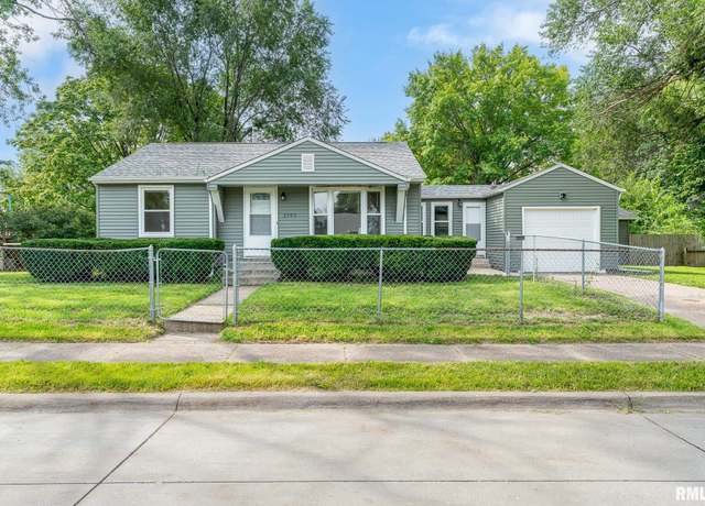 Property at 3505 W Lombard St, Davenport, IA 52804, 2 beds, 1 bath