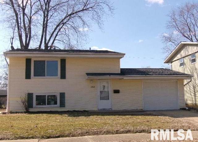 Property at 1705 Holiday Dr, Pekin, IL 61554, 3 beds, 1.5 baths