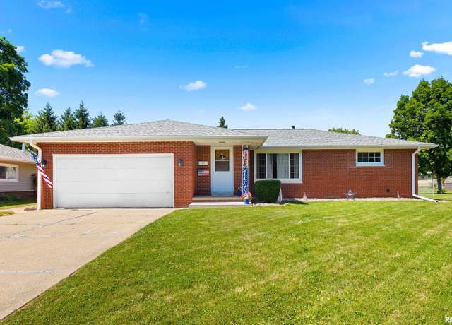 Property at 4815 W Wanda Ave, Bartonville, IL 61607, 3 beds, 1.5 baths