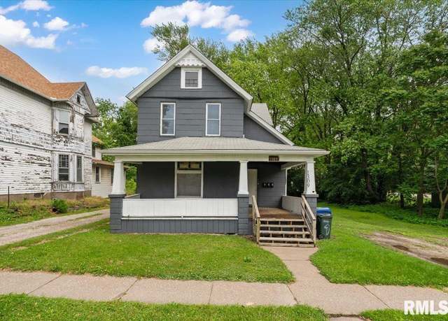 Property at 1309 Perry St, Davenport, IA 52803, 3 beds, 3 baths