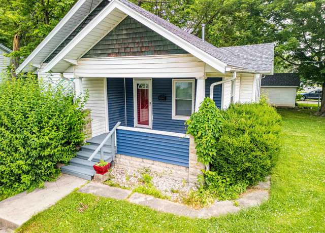 Property at 420 S Maple St, Salem, IL 62881, 3 beds, 1 bath